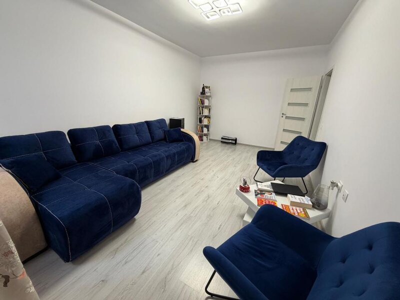 Popesti-Leordeni, apartament 2 camere, curte 27 mp, loc de parcare, metrou Berceni 15 minute