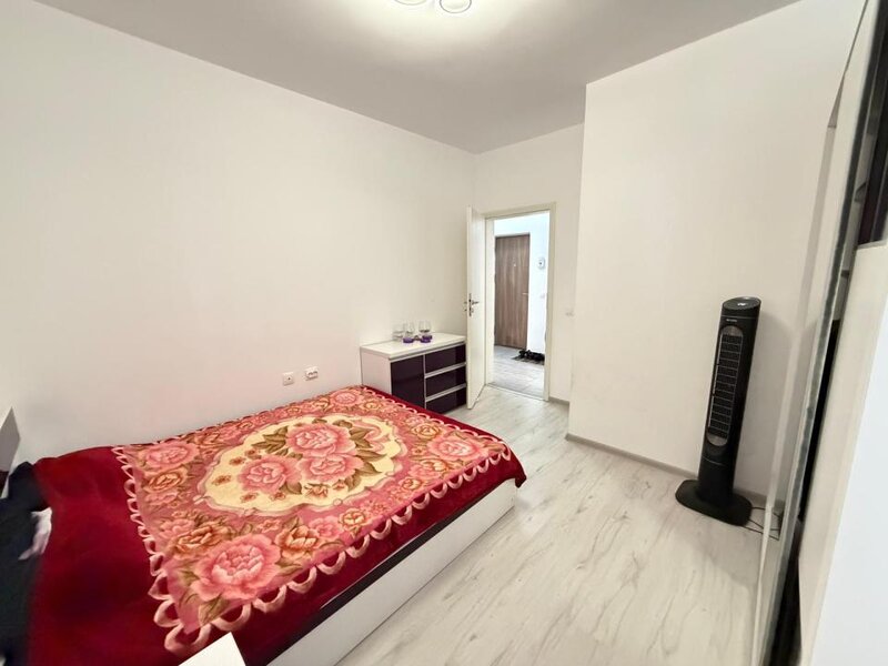 Popesti-Leordeni, apartament 2 camere, curte 27 mp, loc de parcare, metrou Berceni 15 minute